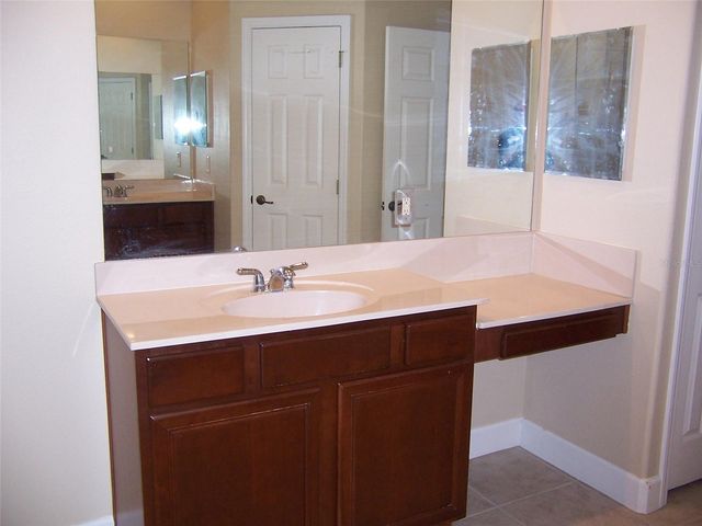 2748 BLOWING BREEZE WAY, Orlando, FL 32820