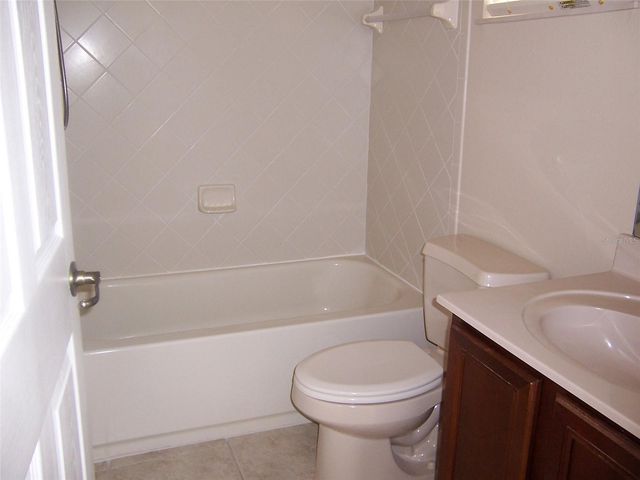 2748 BLOWING BREEZE WAY, Orlando, FL 32820