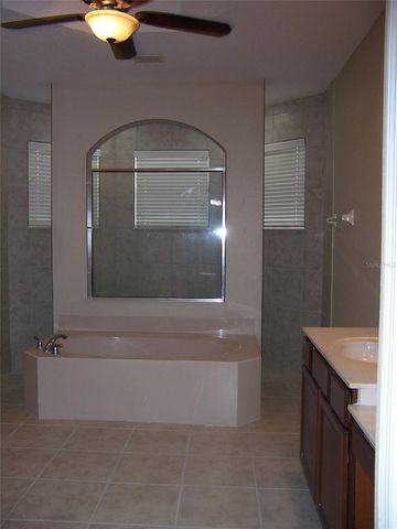 2748 BLOWING BREEZE WAY, Orlando, FL 32820