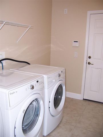 2748 BLOWING BREEZE WAY, Orlando, FL 32820