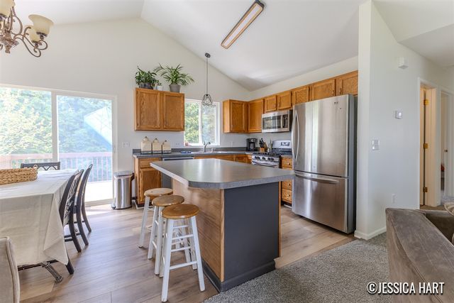 321 Pioneer Trail, Cedar Springs, MI 49319