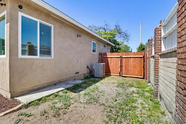6411 Bradford Street, San Diego, CA 92115