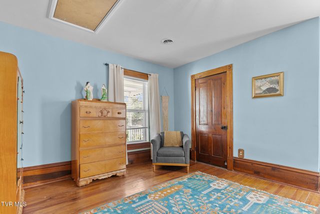 210 Evergreen Street, Glade Spring, VA 24340