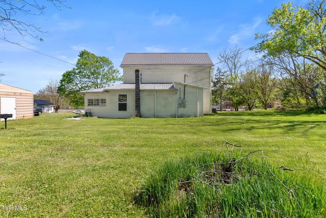 210 Evergreen Street, Glade Spring, VA 24340