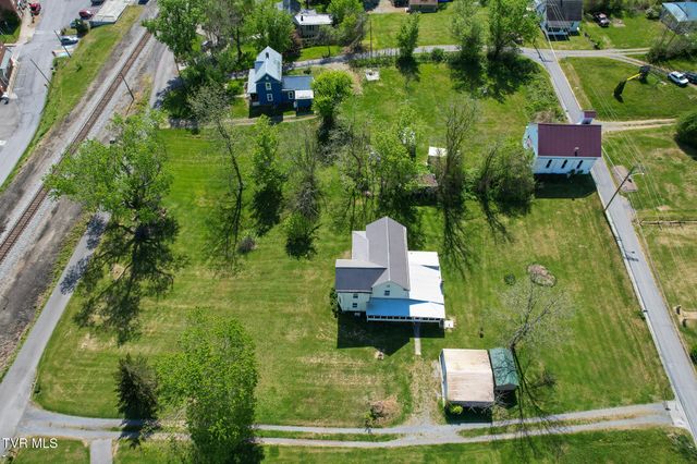 210 Evergreen Street, Glade Spring, VA 24340