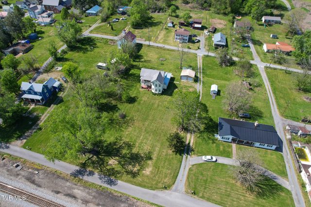 210 Evergreen Street, Glade Spring, VA 24340