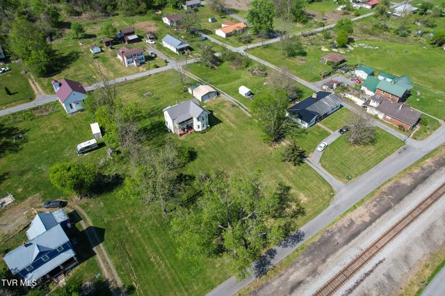 210 Evergreen Street, Glade Spring, VA 24340