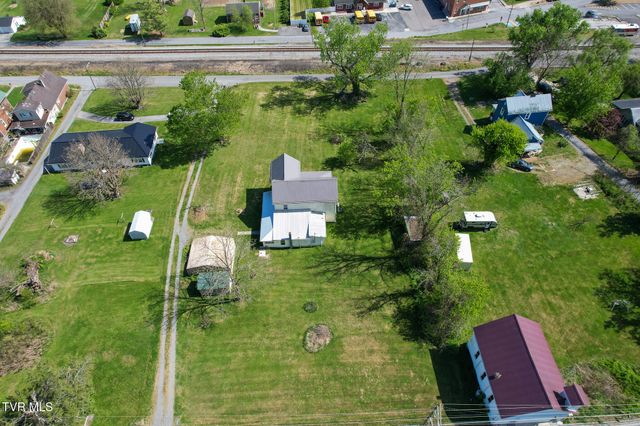 210 Evergreen Street, Glade Spring, VA 24340
