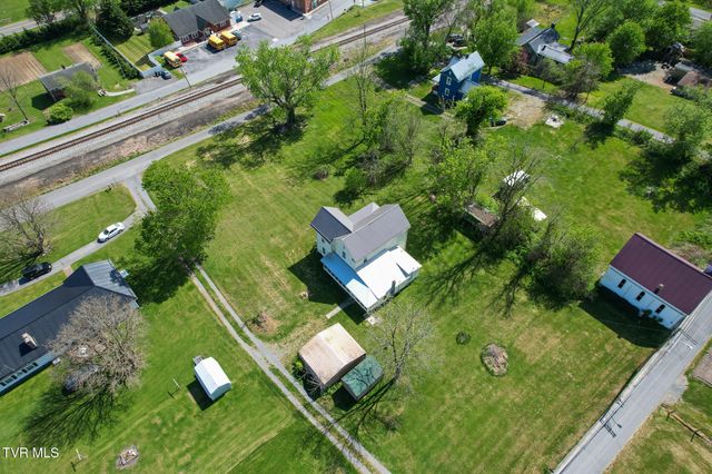 210 Evergreen Street, Glade Spring, VA 24340