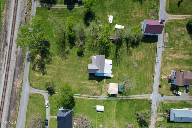 210 Evergreen Street, Glade Spring, VA 24340