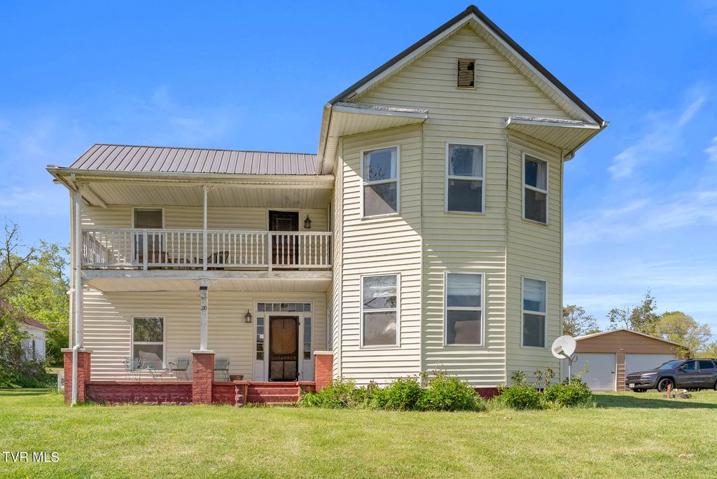 210 Evergreen Street, Glade Spring, VA 24340