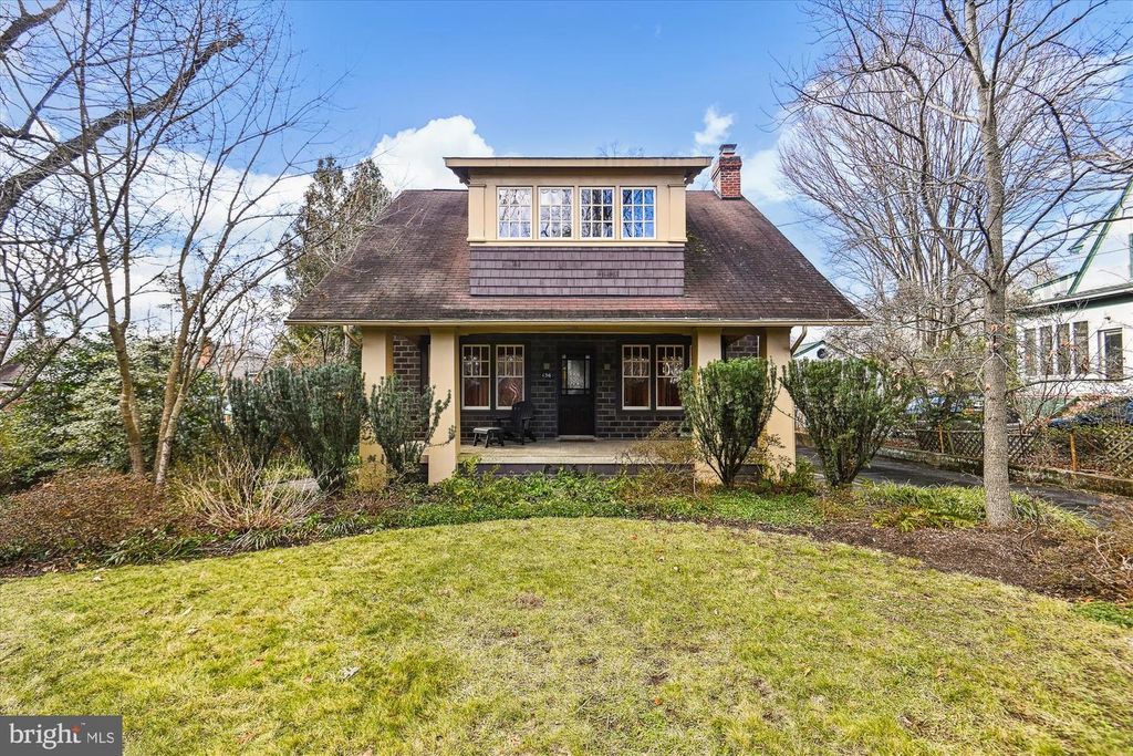 136 N IRVING ST, Arlington, VA 22201