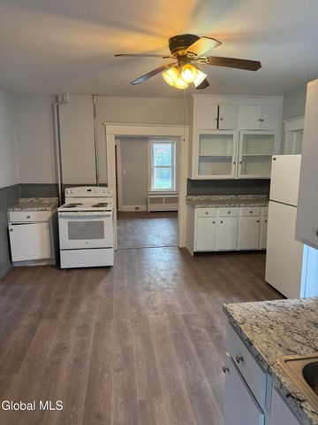 8 Farrell Street, Mechanicville, NY 12118