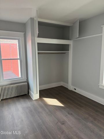 8 Farrell Street, Mechanicville, NY 12118