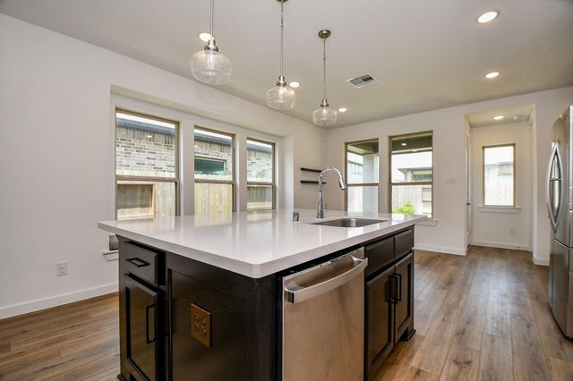 943 Malibu Shore Lane, Katy, TX 77493