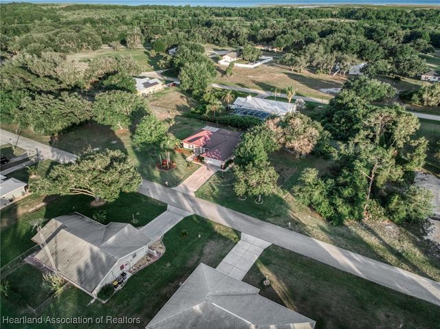 5811 Twisted Oaks Drive, Sebring, FL 33876