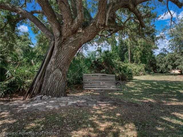 5811 Twisted Oaks Drive, Sebring, FL 33876