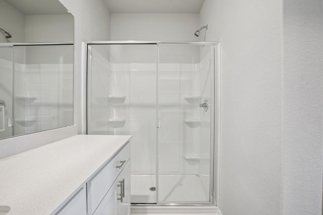 104 Summer DR, Elgin, TX 78621