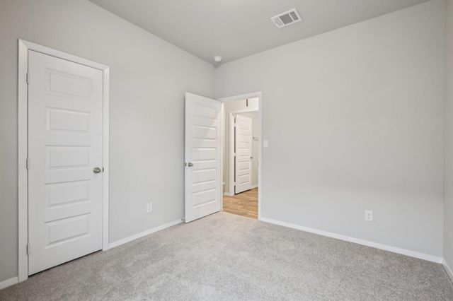 104 Summer DR, Elgin, TX 78621