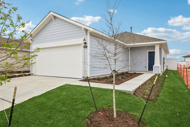 104 Summer DR, Elgin, TX 78621