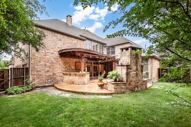 904 Crestmoor Drive, Allen, TX 75013