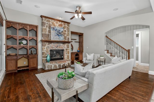 904 Crestmoor Drive, Allen, TX 75013