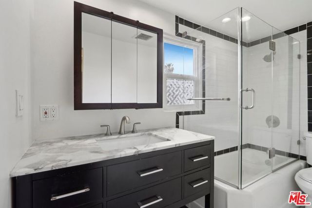 2747 Denby Avenue, Los Angeles, CA 90039