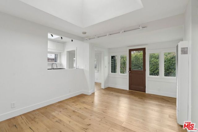 2747 Denby Avenue, Los Angeles, CA 90039