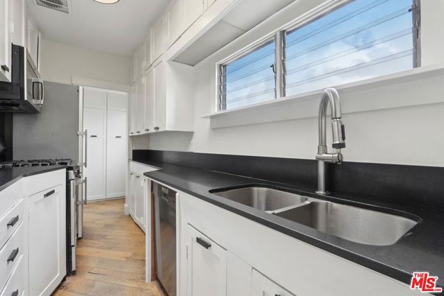 2747 Denby Avenue, Los Angeles, CA 90039