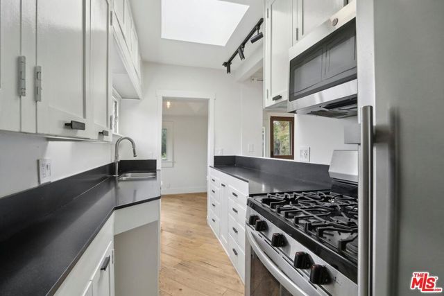 2747 Denby Avenue, Los Angeles, CA 90039