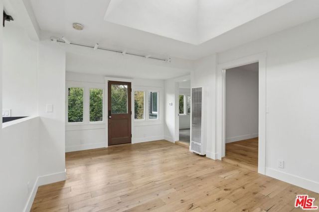 2747 Denby Avenue, Los Angeles, CA 90039