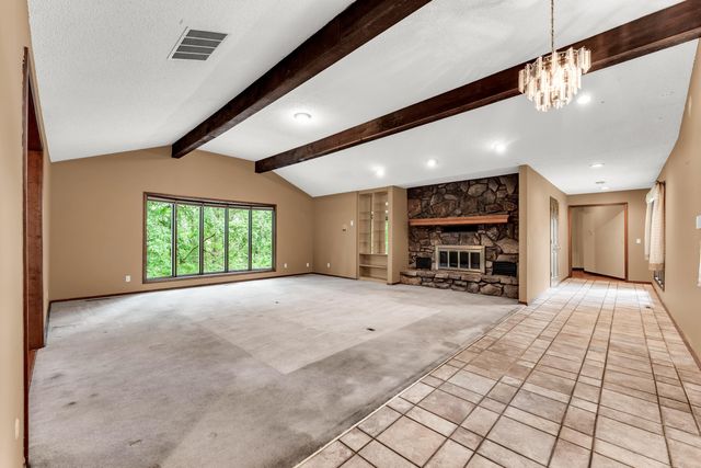 5450 S Farm Road 137, Springfield, MO 65810