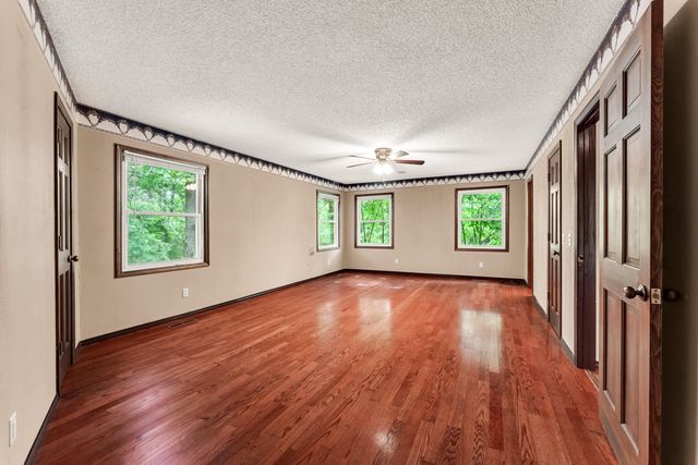 5450 S Farm Road 137, Springfield, MO 65810