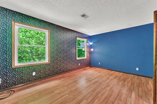 5450 S Farm Road 137, Springfield, MO 65810
