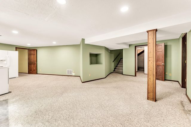 5450 S Farm Road 137, Springfield, MO 65810