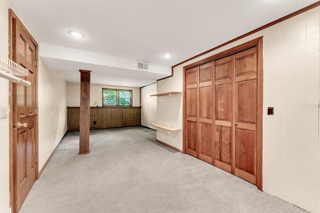 5450 S Farm Road 137, Springfield, MO 65810