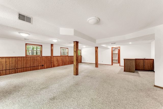 5450 S Farm Road 137, Springfield, MO 65810