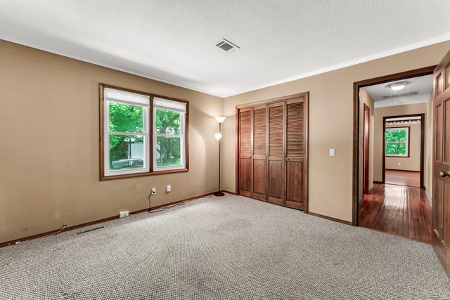 5450 S Farm Road 137, Springfield, MO 65810