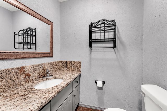 5450 S Farm Road 137, Springfield, MO 65810