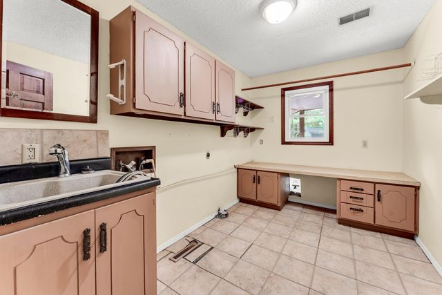 5450 S Farm Road 137, Springfield, MO 65810