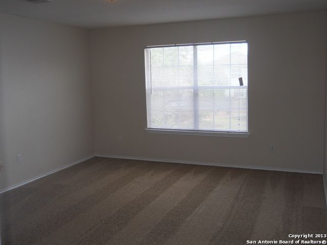 8818 KESTREL OAK, Converse, TX 78109