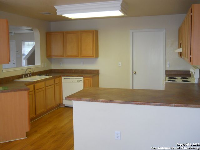 8818 KESTREL OAK, Converse, TX 78109