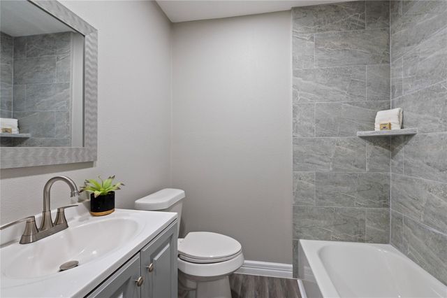 2410 Huntington Drive, Pasadena, TX 77506