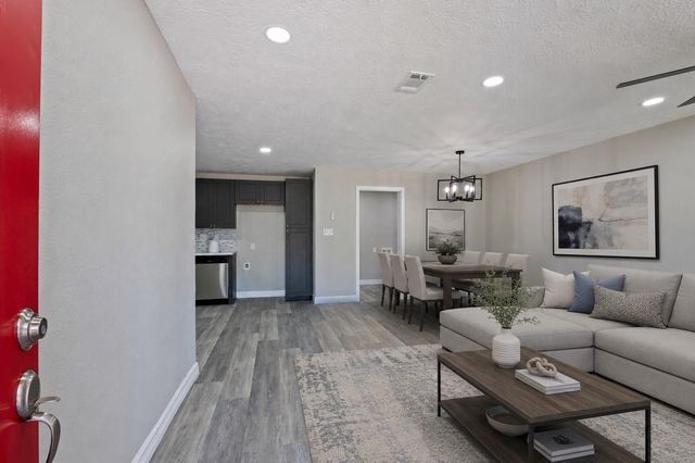 2410 Huntington Drive, Pasadena, TX 77506