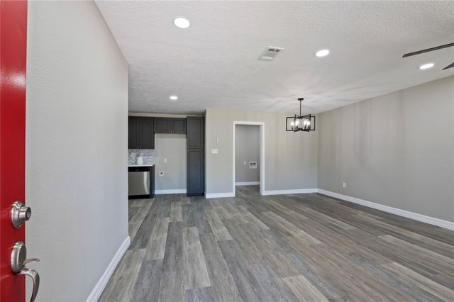 2410 Huntington Drive, Pasadena, TX 77506