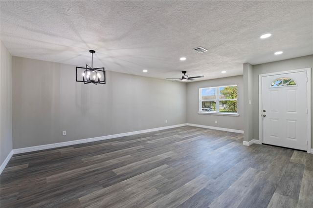 2410 Huntington Drive, Pasadena, TX 77506