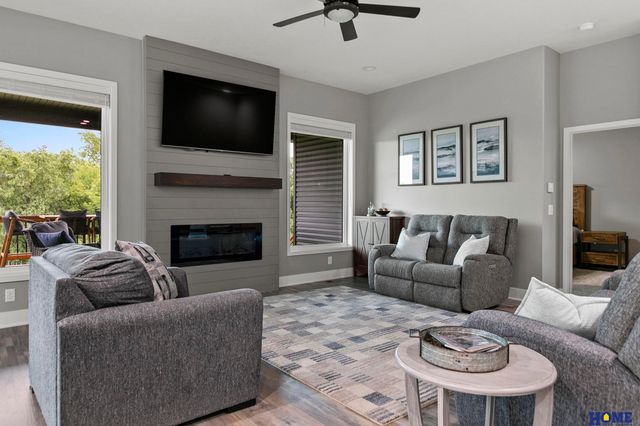 600 Eloise Avenue, Lincoln, NE 68520