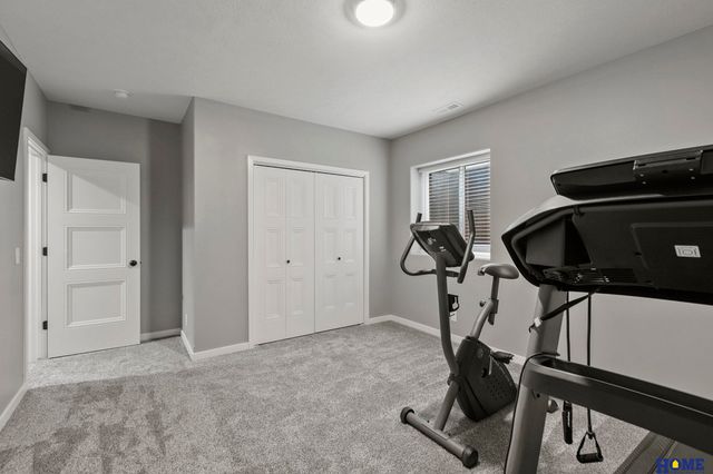 600 Eloise Avenue, Lincoln, NE 68520