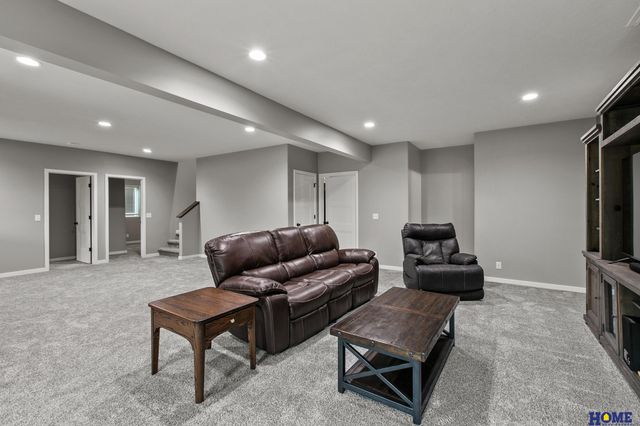600 Eloise Avenue, Lincoln, NE 68520