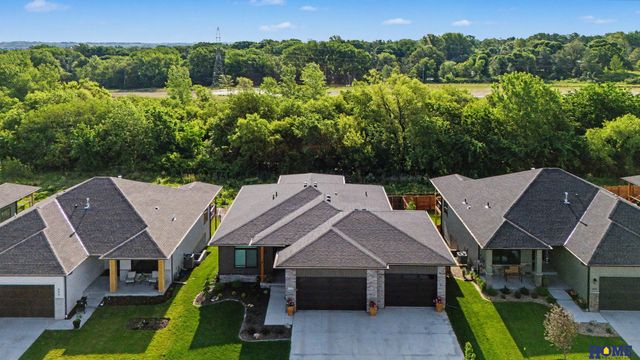600 Eloise Avenue, Lincoln, NE 68520